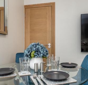 Reading House | Stanley House