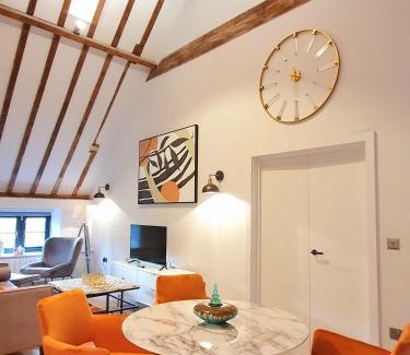 Bishop's Stortford House | Stansted Airport Luxury Apartment Bishops Stortford Millars One Loft 2