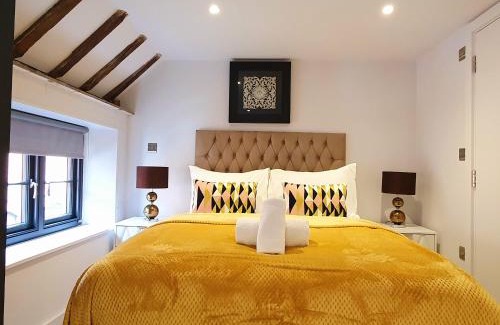 Bishop's Stortford House | Stansted Airport Luxury Apartment Bishops Stortford Millars One Loft 2