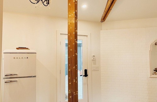 Travelers Rest Apartment | Star-Lit Dome Suite