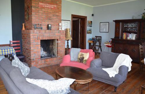 Okowizna Bed & Breakfast | Stara Szkoła w Harszu