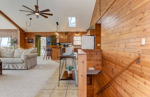 Tate House | Starcross Summit - Sunny spaces & gorgeous views!