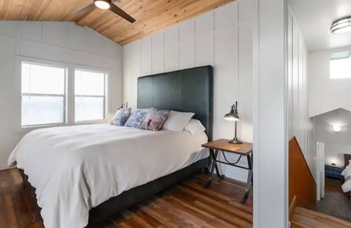 Fredericksburg Cabin | Stardust Valley Ranch - Secluded - Amazing Views