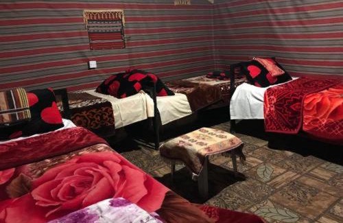 Wadi Rum Bed & Breakfast | stars magic camp