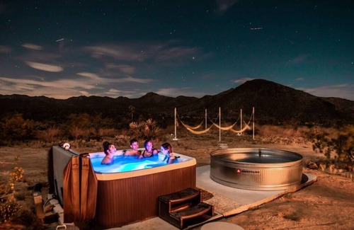 Yucca Valley House | Starship Landing · 10 Acres, 2 Epic Alien Houses