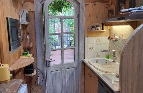 Croisy-sur-Andelle Ski Chalet | Station located in the Andelle valley with space to relax