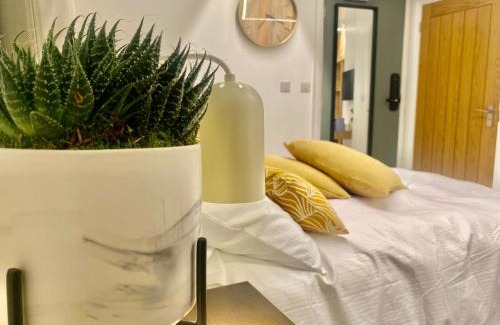 Winchester Apartment | Station Rooms