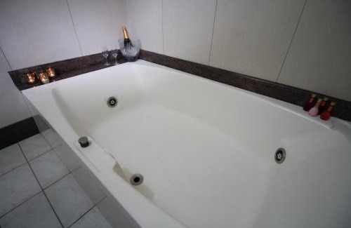 Madre Gertrudes Hotel | STATUS Motel