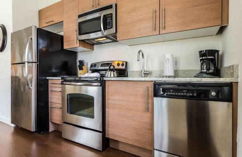 Midtown Village Apartment | Stay Alfred at City Center