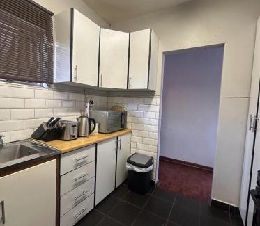 Pietermaritzburg Apartment | Stay At 7 Self-Catering Apartment