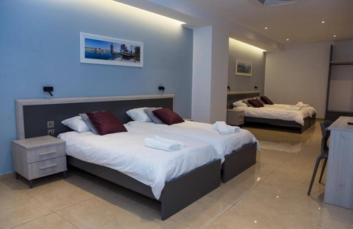 St. Paul's Bay House | STAY AT 9020