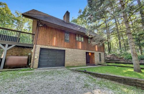 Sparta Township Villa | Stay at Chalet 11