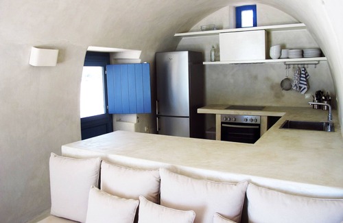 Diakofti House | Stay at Diakofti Beachfront Holiday Home and the beach is at your doorstep.
