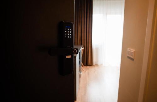 Otopeni Apartment | Stay At Georges And Fly