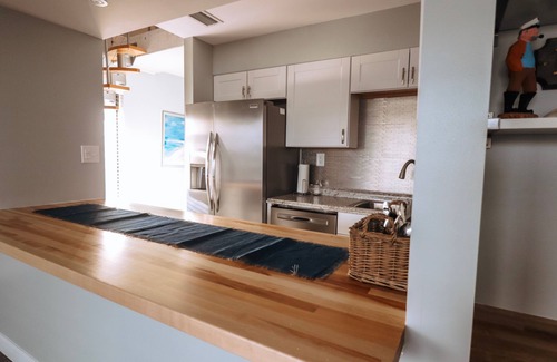 Holiday Beach Condo | Stay at "Our Sandcastle" 2.0 - A few steps to the beach and brand new amenities