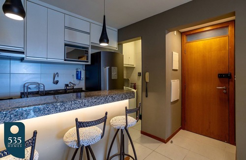 Caminho das Arvores Apartment | Stay comfortably next to Salvador Shopping