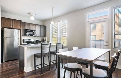 Mile Square Apartment | Stay Downtown! Modern Indy Condo w/Free Parking