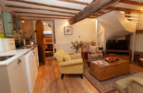 Chipping Campden House | Stay in a 15 century Barn 20 minutes from Stratford on Avon