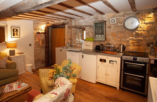Chipping Campden House | Stay in a 15 century Barn 20 minutes from Stratford on Avon