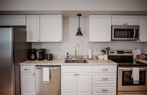 Lexington House | Stay in Downtown Lex, Hot Tub, Walk to VMI, W&L