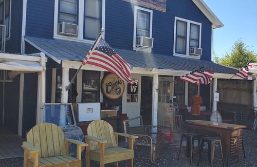 Warrenton Bed & Breakfast | Stay in Downtown Warrenton at the Warrenton Inn, We have it all!