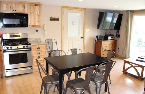 Wilmington Cottage | Stay in the heart of Wilmington, NY, minutes from Whiteface Mountain!
