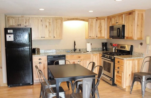 Wilmington Cottage | Stay in the heart of Wilmington, NY, minutes from Whiteface Mountain!