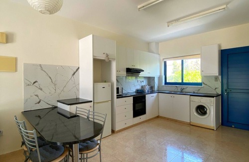 Universal Apartment | STAY Lemon Marie Apartment