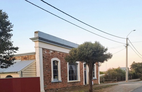 Burra RV Rental | Stay on one of Burra's historic properties. Quiet and private, 2kms from town.