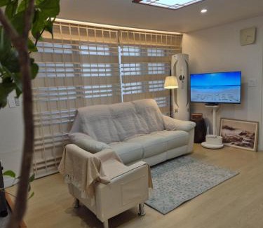 Chunggok-tong House | Stay Savage