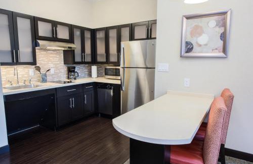 Newtonville Hotel | Staybridge Suites Albany Wolf Rd-Colonie Center by IHG