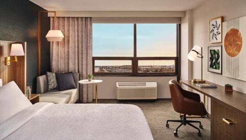 O'Hare Hotel | Staybridge Suites Chicago O'Hare - Rosemont by IHG