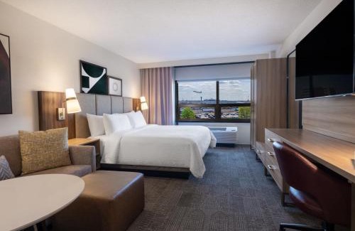 O'Hare Hotel | Staybridge Suites Chicago O'Hare - Rosemont by IHG