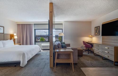 O'Hare Hotel | Staybridge Suites Chicago O'Hare - Rosemont by IHG