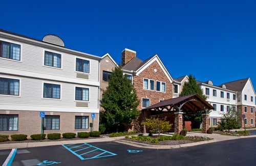 Utica Hotel | Staybridge Suites Detroit-Utica, an IHG Hotel
