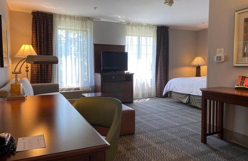 Oconomowoc Hotel | Staybridge Suites Milwaukee West-Oconomowoc