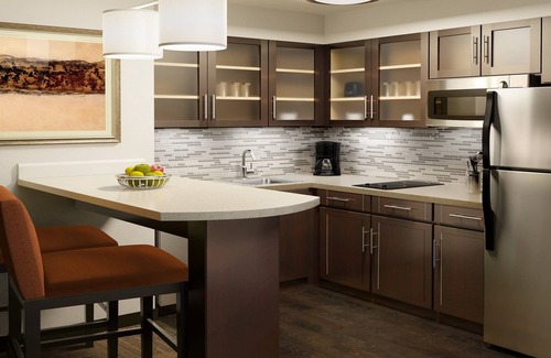 Overland Park Hotel | Staybridge Suites Overland Park - Kansas City S by IHG