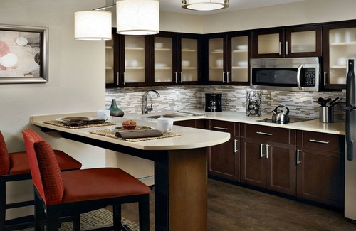 Overland Park Hotel | Staybridge Suites Overland Park - Kansas City S by IHG