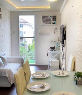 Taytay Apartment | Staycation ni B