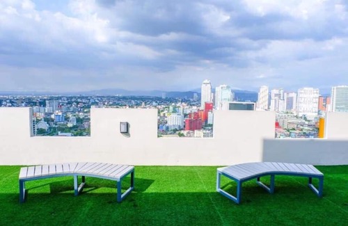 Kaunlaran Apartment | Staycation Service Apartment 2px allows 5px 21011