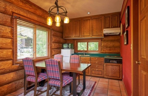 Shima Hotel | Staying with pets 4 beds Pet fee 2000 yen per /Shima Mie