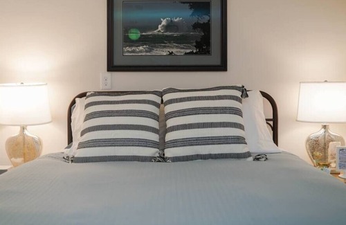 Sellwood-Moreland House | #StayinMyDistrict Sellwood The Coco Rose Retreat