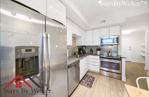 Charlotte Center City Condo | StaysByWalker Studio-King Bed! Roof Top Pool! Gym!