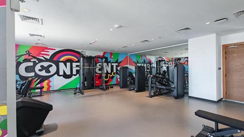 Dubai Apartment | StayShort - Modern Studio Retreat in Al Furjan - Sleeps 2!