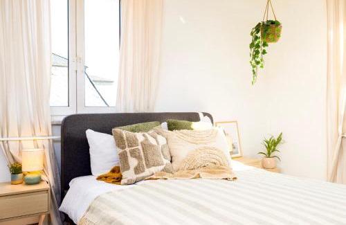 Loebtau Apartment | StayTime - Atelier Loft