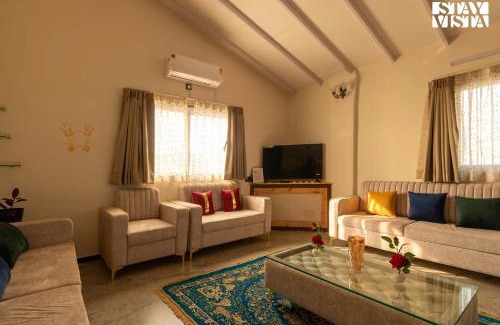 Nashik Villa | StayVista's Harvest Haven - Pool-View Villa with Deck & Machan near Sula