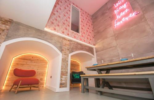 Brighton City Centre House | Steine House - Central- by Brighton Holiday Lets