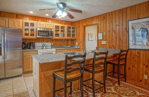 Snowshoe Condo | Stemwinder 6A, 3 Bedrooms Plus Bonus Sleeping Alcove, 2 1/2 Baths
