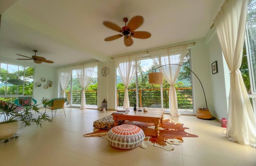 Canaveral House | Step into your private jungle retreat in delightful Tayrona with WiFi, AC
