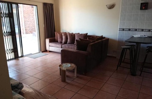 Hibberdene Apartment | Step On the BEACH